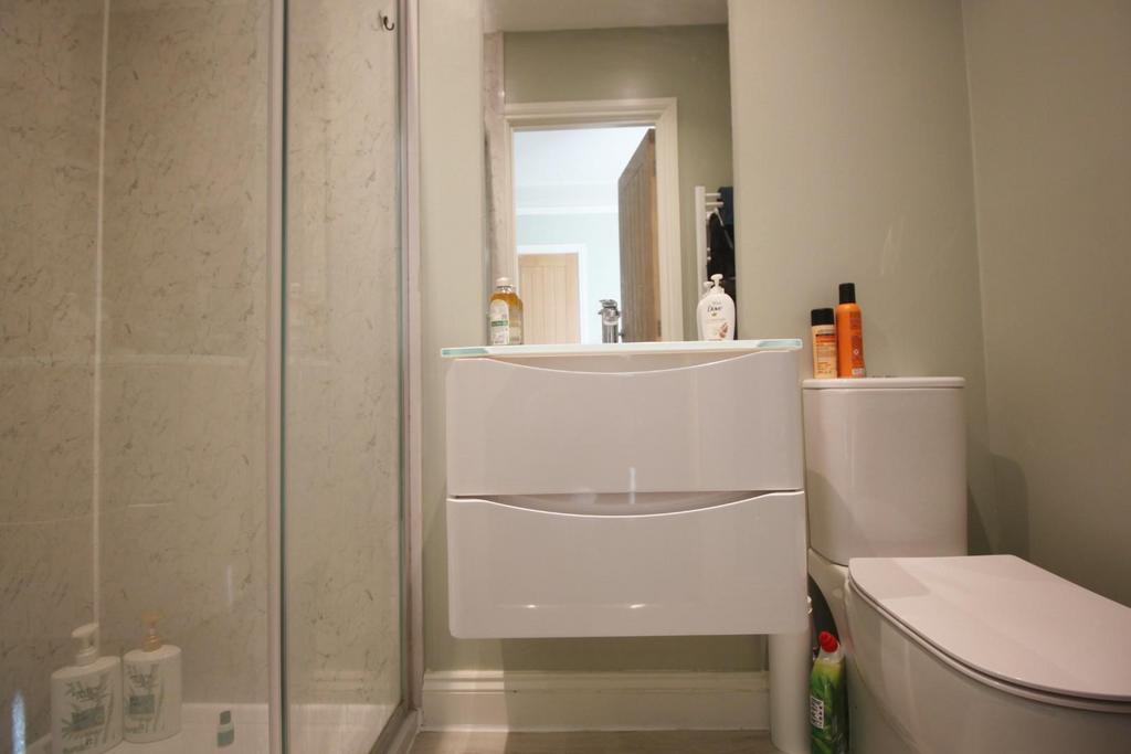 Shower.JPG