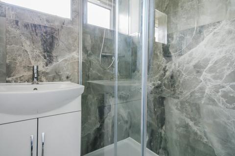 3 bedroom flat to rent, Roman Way, Birmingham B15