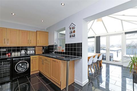 2 bedroom terraced house for sale, Beechwood Avenue, Wakefield, West Yorkshire, WF2