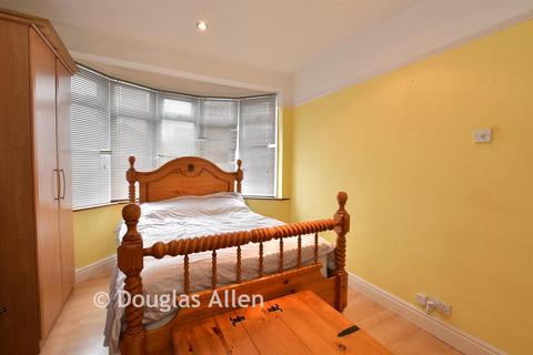 undefined, Belvedere Road, Leyton