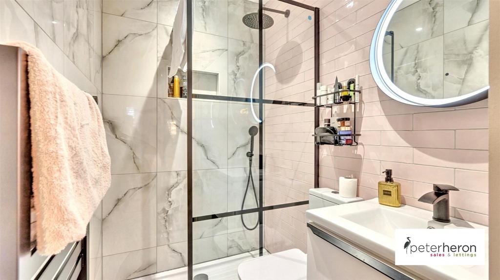 En-Suite Shower Room