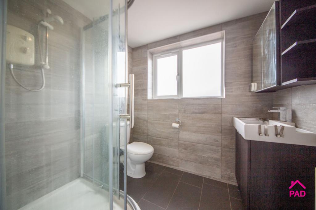 Shower Room Upstairs