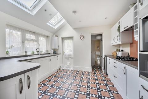 2 bedroom semi-detached house for sale, High Path Road, Surrey GU1