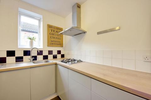 1 bedroom flat to rent, Chalk Hill, Watford, WD19