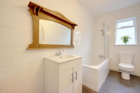 1 bedroom flat to rent, Chalk Hill, Watford, WD19