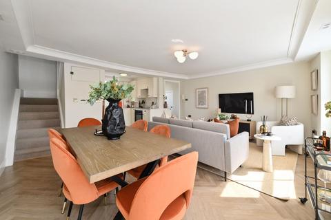 2 bedroom apartment for sale, Portobello Road, W11