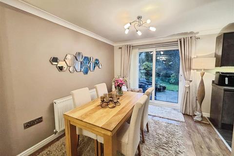 3 bedroom detached house for sale, Robinson Close, Willington