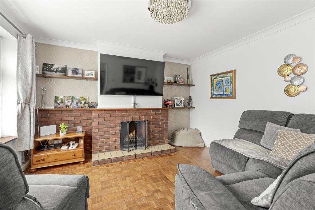 11 Uplands Close, HP13 6 JX-6.jpg