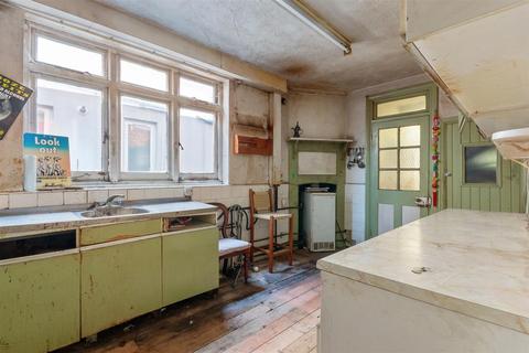 undefined, Worple Road, West Wimbledon SW20