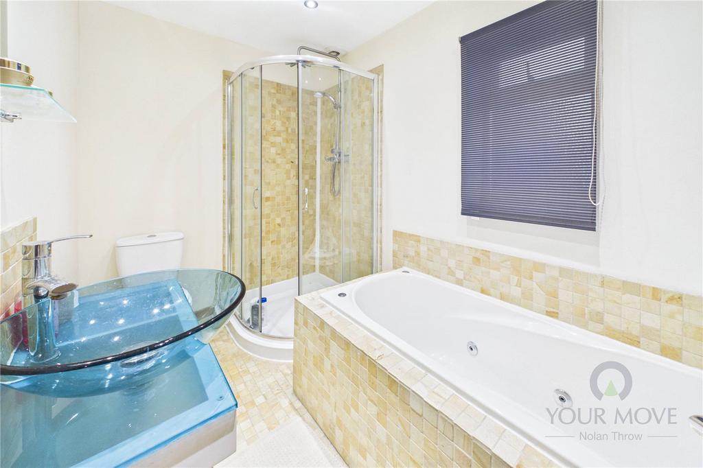 Ensuite