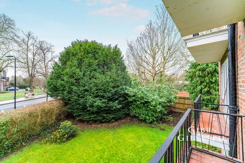 1 bedroom flat to rent, Queens Walk, London, W5