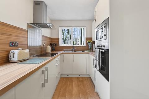 2 bedroom flat for sale, Wern Goch West, Cardiff, South Glamorgan, CF23 7AA