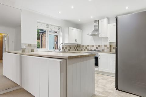 2 bedroom bungalow for sale, Steen Close, Ingatestone, CM4