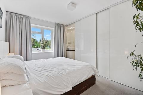 2 bedroom apartment to rent, Antoneys Close, Pinner, HA5