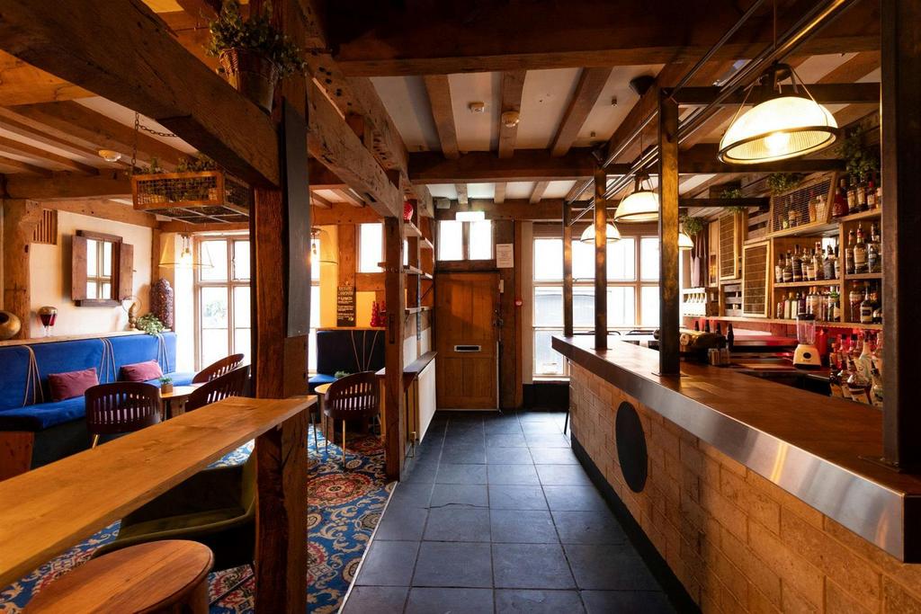 Bar (2)