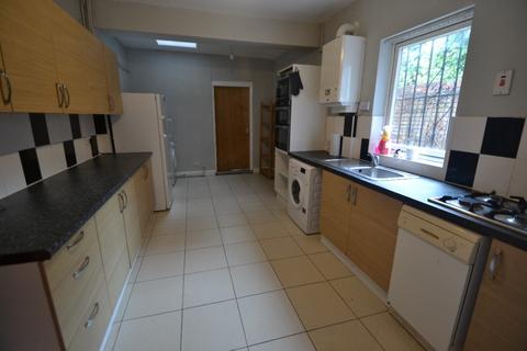 5 bedroom semi-detached house to rent, (5BED) Sherwin Road, Nottingham NG7