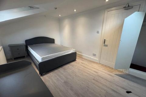 1 bedroom flat to rent, The Parade, CF24