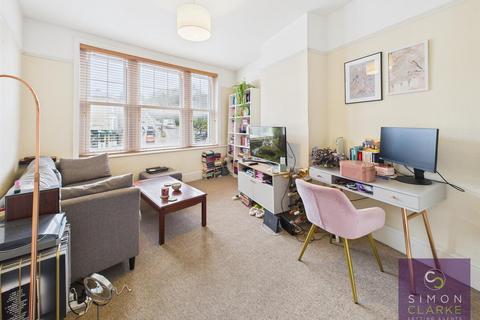 2 bedroom apartment to rent, Park Road, Crouch End, N8