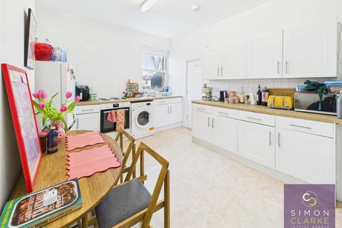2 bedroom apartment to rent, Park Road, Crouch End, N8
