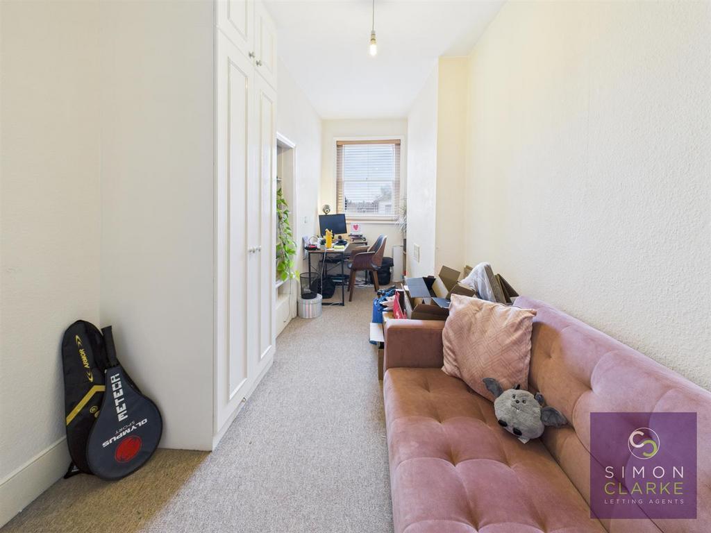 CAM05425 G0-PR0094-STILL005.jpg