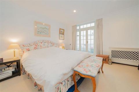 undefined, Cranley Gardens, London SW7