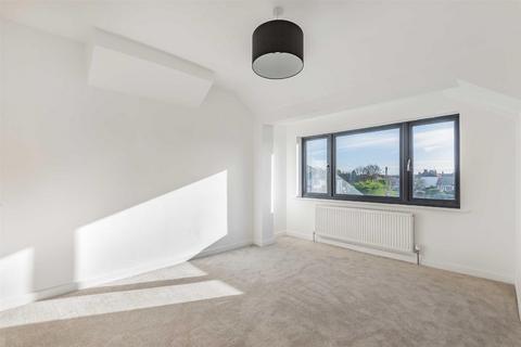 undefined, Meadow Drive, Devizes