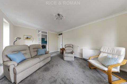 2 bedroom retirement property for sale, Mount Lane, Bracknell RG12