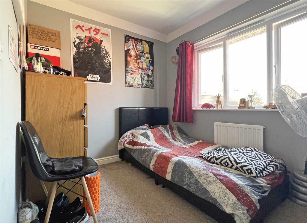 Bed 3.jpg