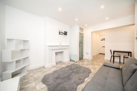 undefined, Newell Street, London E14
