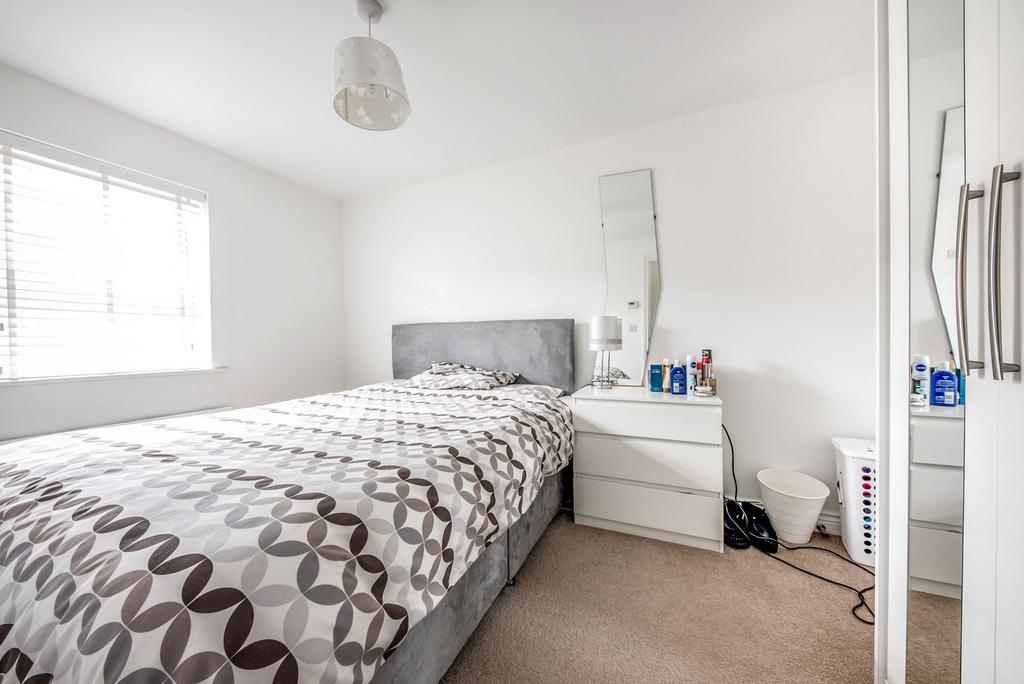 10 Griffin Way - Pro