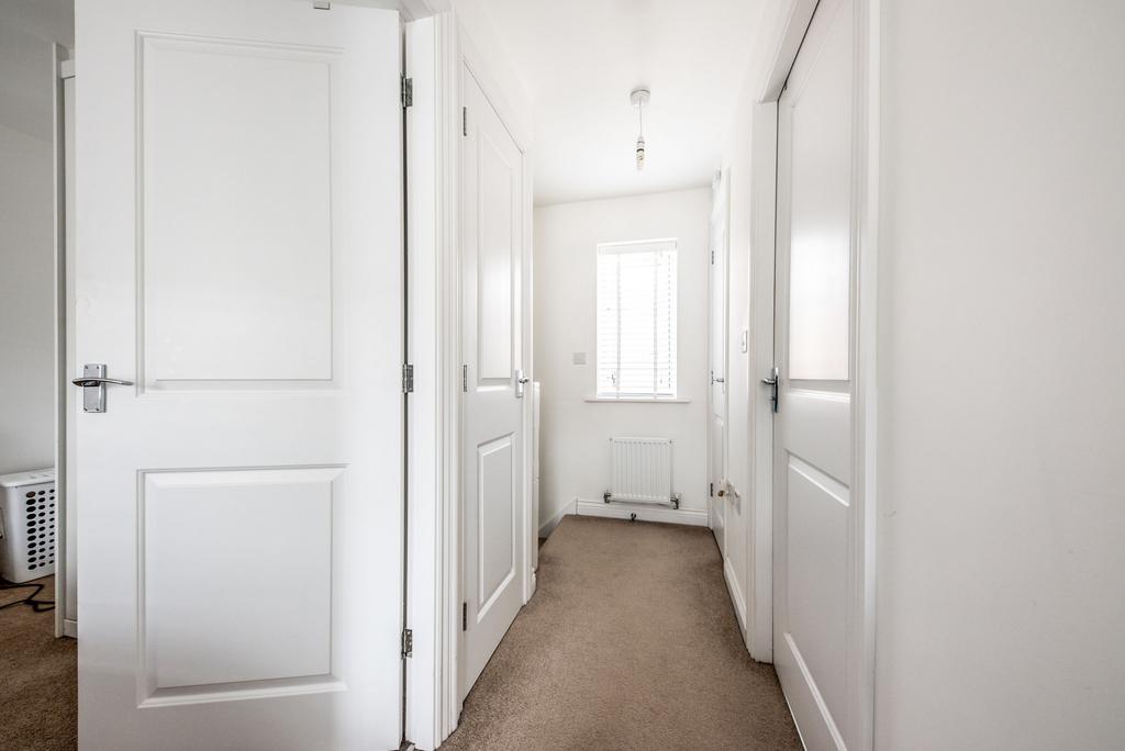 10 Griffin Way - Pro