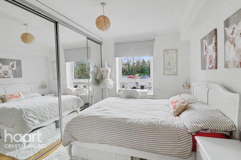 1 bedroom flat for sale, Crystal Palace Parade, LONDON