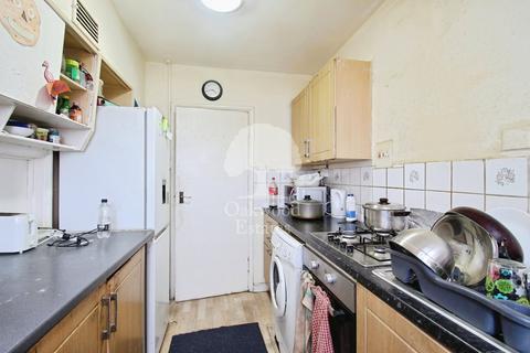 2 bedroom maisonette to rent, High Street, Hayes UB3
