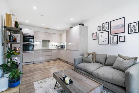 2 bedroom flat for sale, Osiers Road, Wandsworth, LONDON, SW18