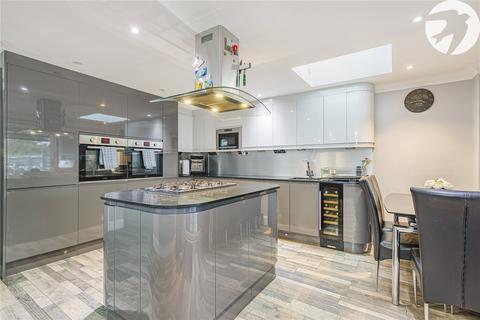 4 bedroom semi-detached house for sale, Pine Close, Swanley, BR8