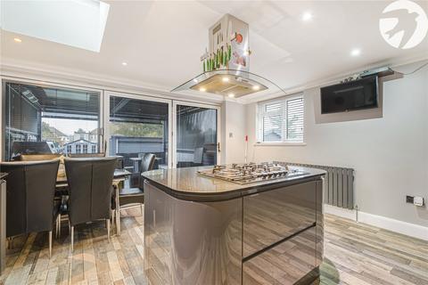 4 bedroom semi-detached house for sale, Pine Close, Swanley, BR8