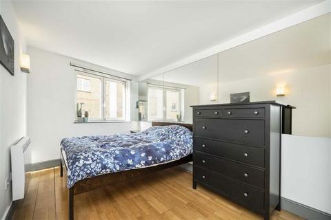 undefined, Plumbers Row, London E1