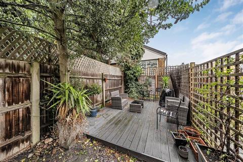 undefined, Sunnyside Road, Teddington TW11