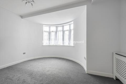 4 bedroom flat to rent, Adelaide Road, Swiss Cottage, London, NW3
