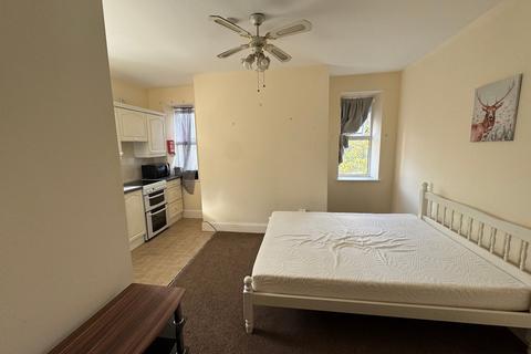 Studio to rent, St. Saviours Road, St. Saviour, JE2