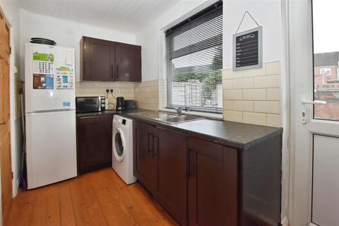 2 bedroom terraced house for sale, Cardigan Road, Hull