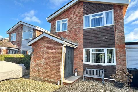 3 bedroom detached house for sale, Rookcliff Way, Milford on Sea, Lymington, Hampshire, SO41