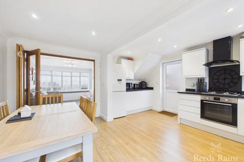undefined, Shelton Avenue, Scarborough YO13