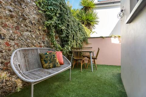 2 bedroom terraced house for sale, South Road, Brighton, BN1