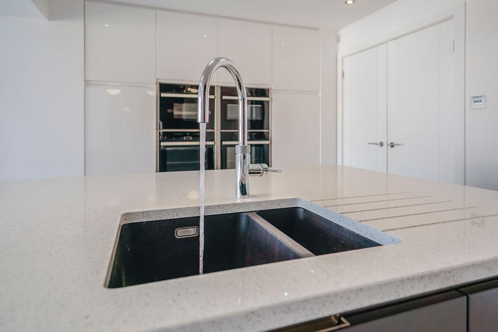Open plan Kitchen and dining room
