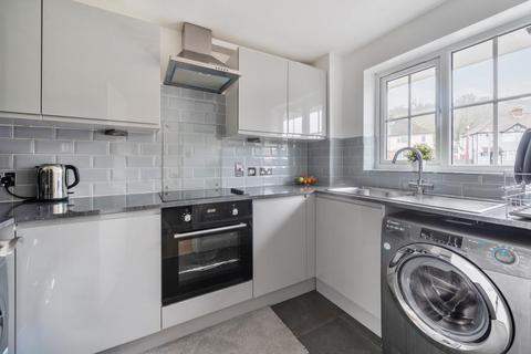 2 bedroom flat for sale, High Wycombe,  Buckinghamshire,  HP12