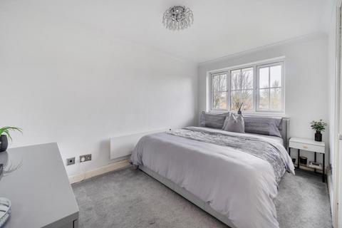 2 bedroom flat for sale, High Wycombe,  Buckinghamshire,  HP12