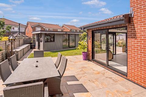 4 bedroom detached house for sale, Strathmore Close, Ramsbottom, BL0