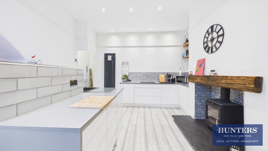 Kitchen/Dining Room
