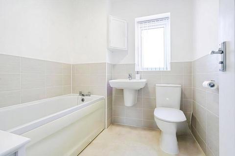 3 bedroom detached house for sale, Bairstow Gardens, Rotherham S62